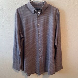 Men’s Mizzen+Main Leeward Shirt Size M Gray Beige Trim Fit Long Sleeve Oxford